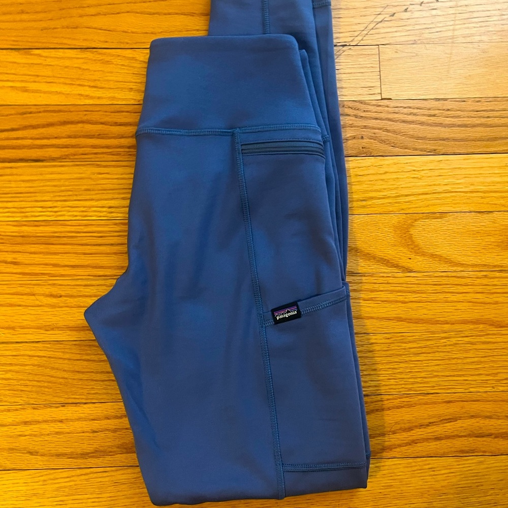 Patagonia women’s pack out leggings